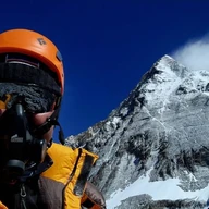Евгений Кривошапкин - восходитель на гору Эверест 🏔️